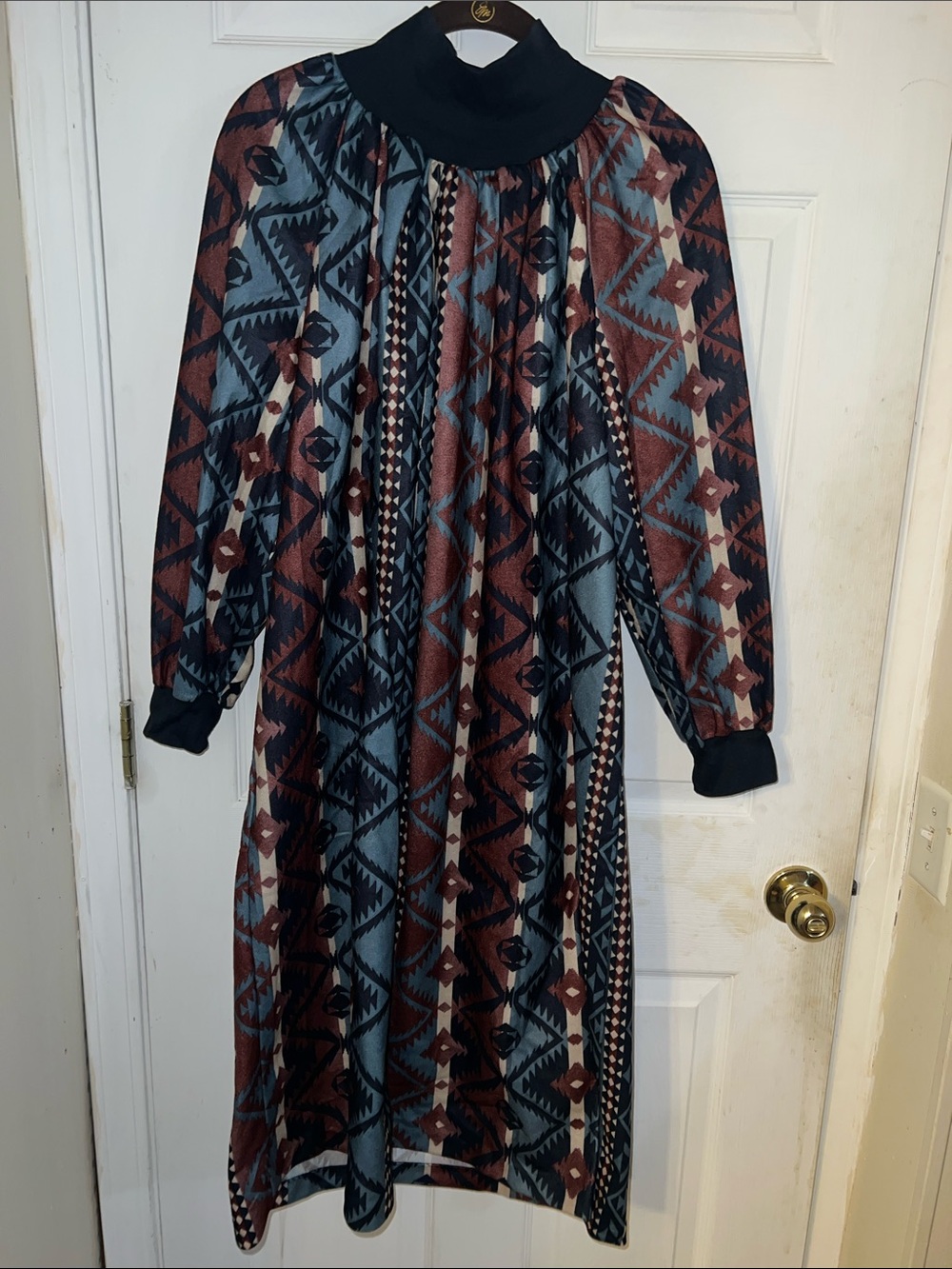 Haband Long Sleeve Geometric Midi Dress in Rust and Blue M